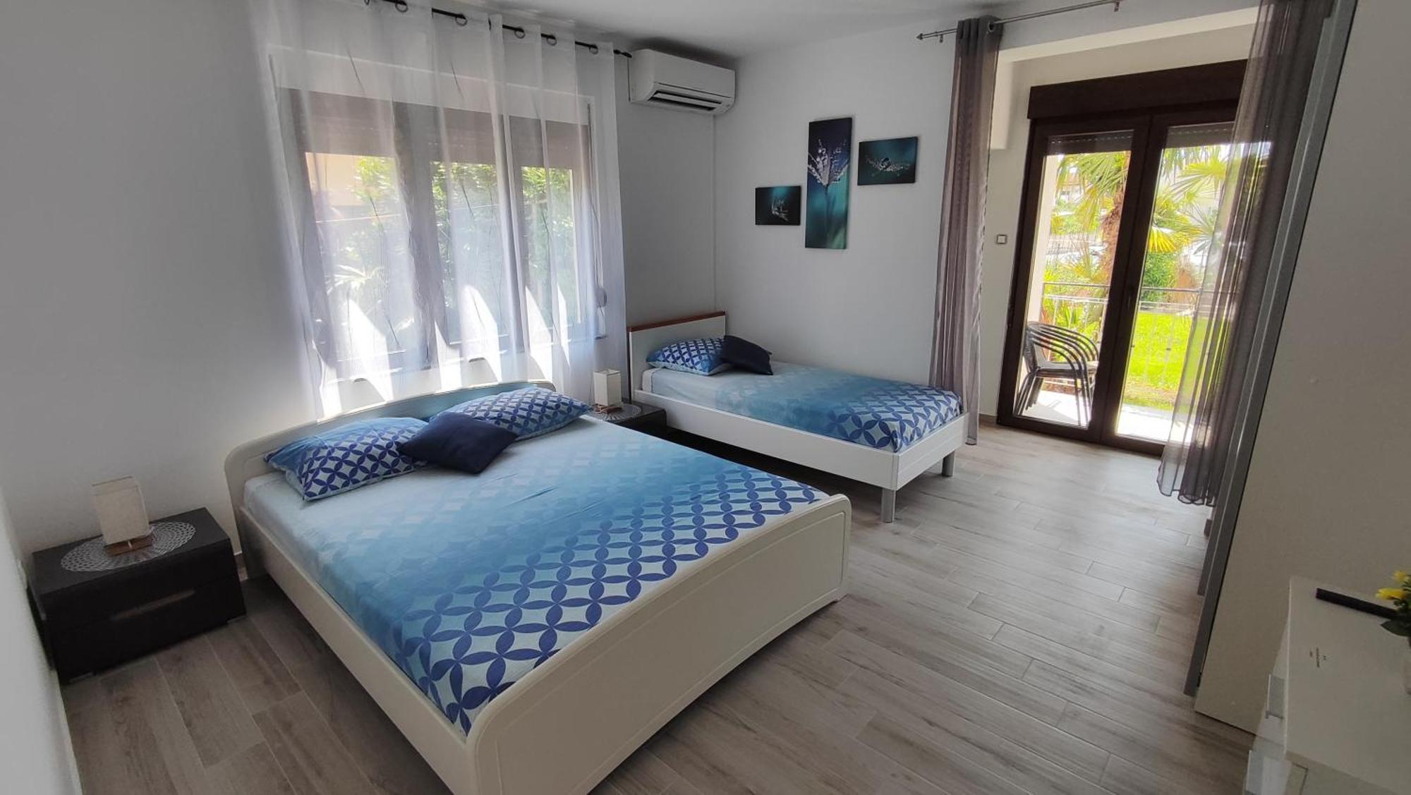 Viktor Rooms And Apartments 2 罗维尼 外观 照片